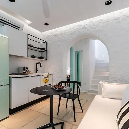 Majo Aparthotel 4*