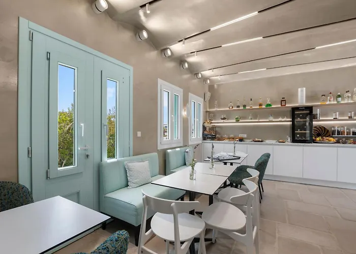 Majo Agia Anna (Naxos)