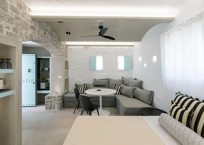 Apart Otel Majo Agia Anna (Naxos)