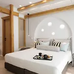 Majo Aparthotel 4*