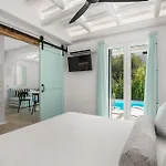 Majo Lägenhetshotell Agia Anna (Naxos)