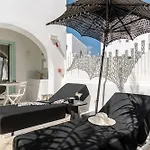 Lägenhetshotell Majo Agia Anna (Naxos)
