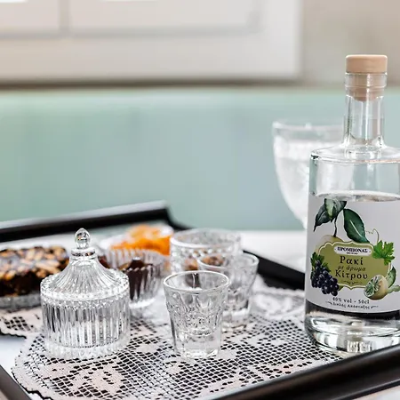 Lägenhetshotell Majo Agia Anna (Naxos)