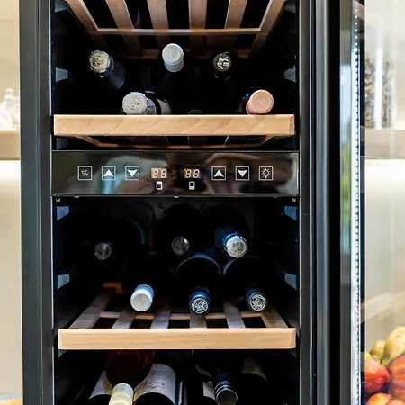 Majo Agia Anna (Naxos)