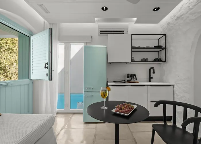 Majo Agia Anna (Naxos)